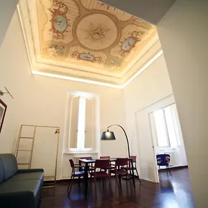 Luciano Monti Apartamento Roma