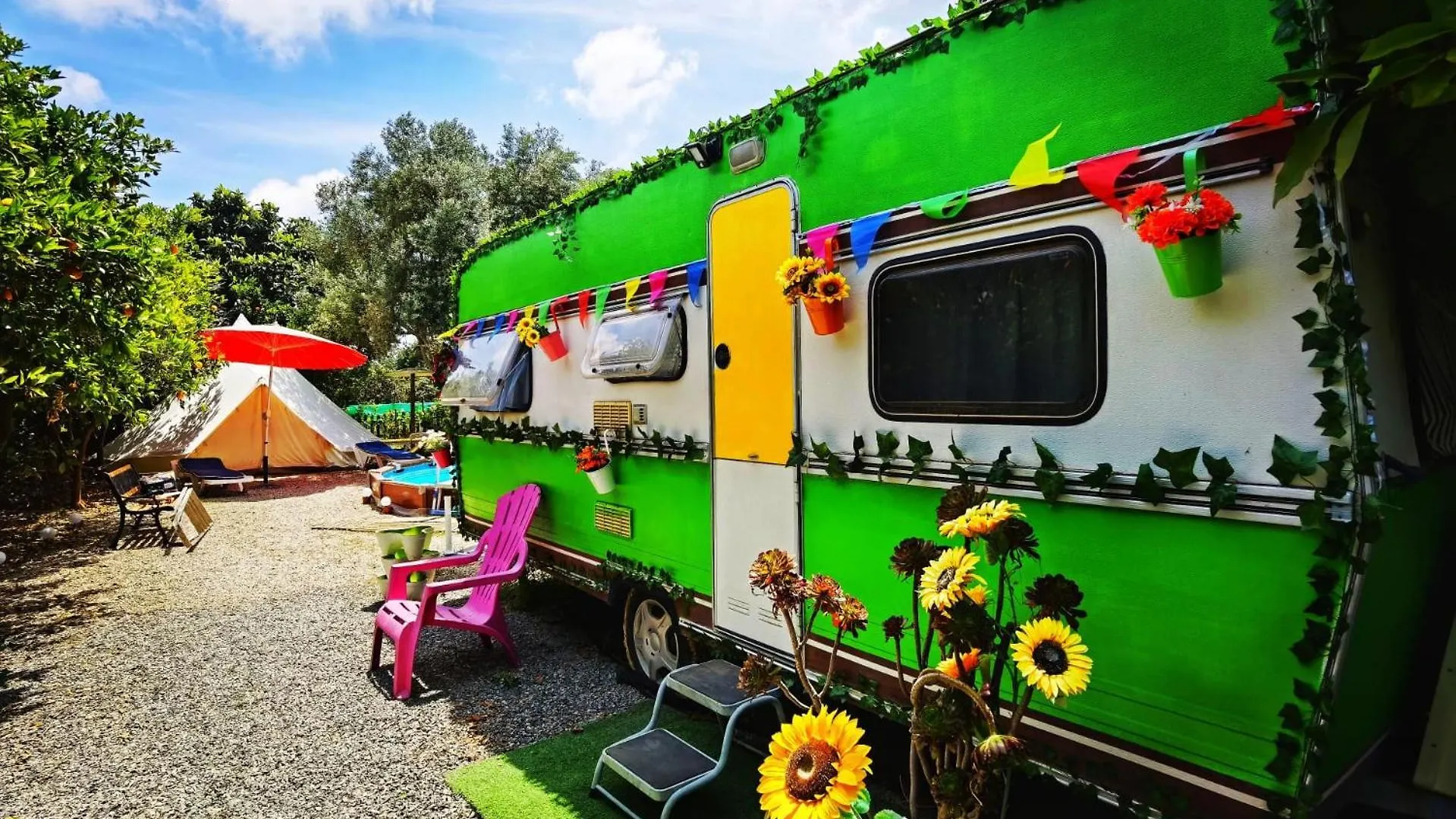 Caravan Of Love By Casa Das Artes Luz de Tavira Campsite
